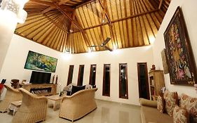 Villa Exotica